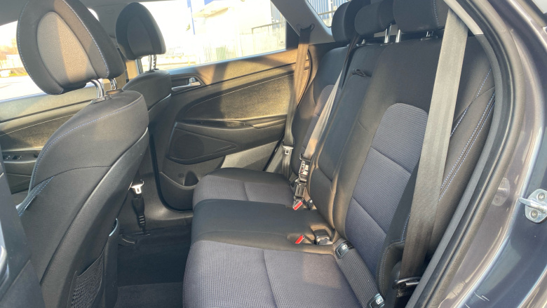 Hyundai Tucson 1.7 CRDi Blue Drive SE Nav 5dr 2WD Diesel Estate